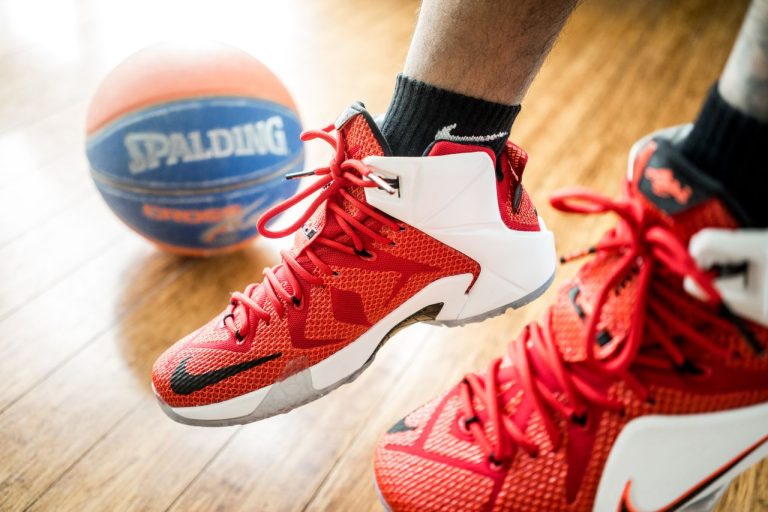 sepatu basket