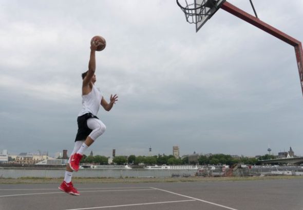tips lay up basket